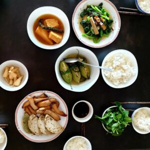 vietnamese-tet-meal